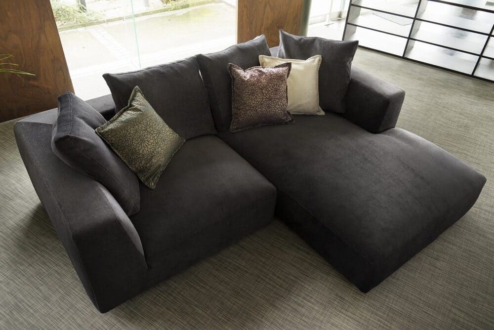 LAカウチソファ