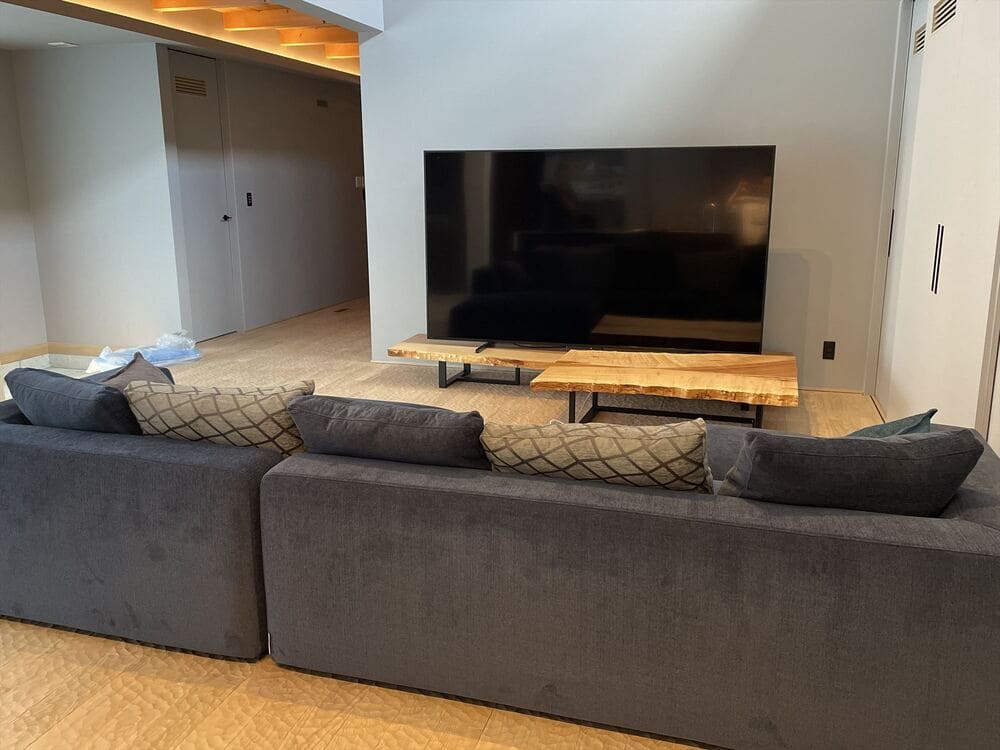 LAカウチソファ