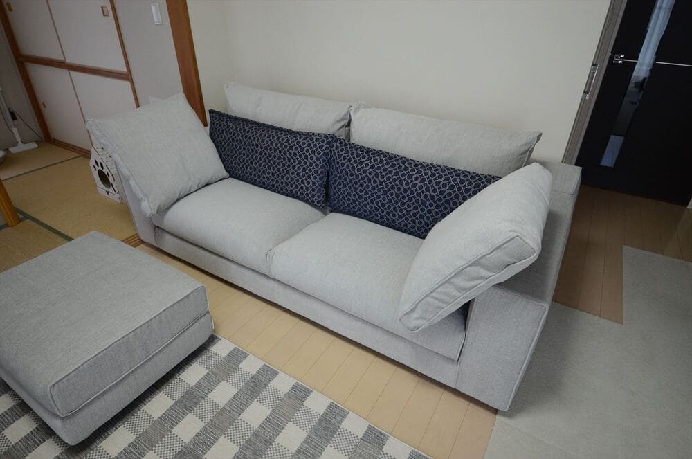 LB SOFA