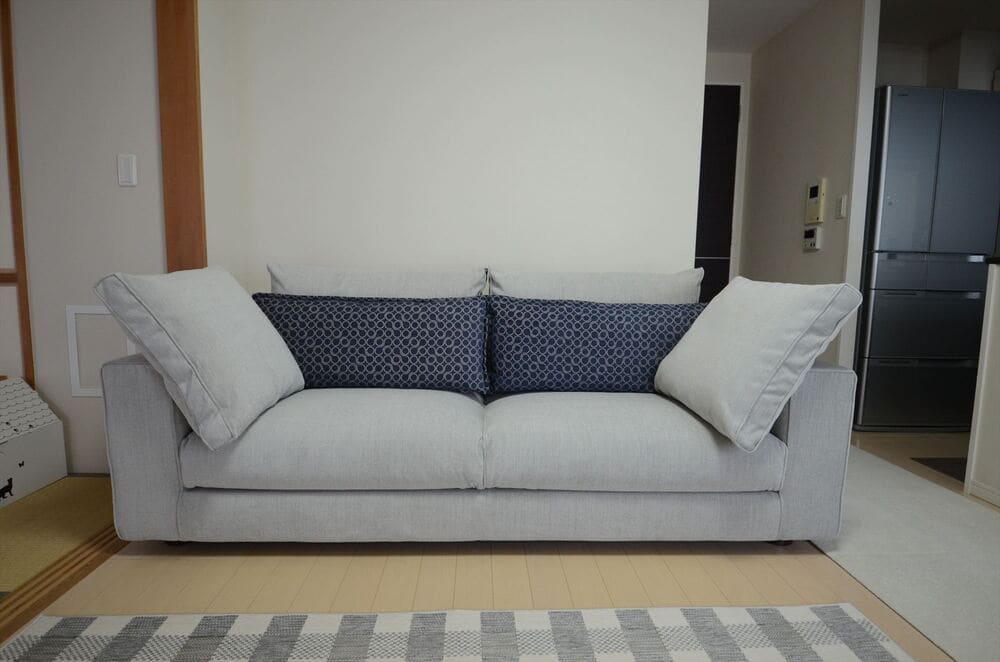 LB SOFA
