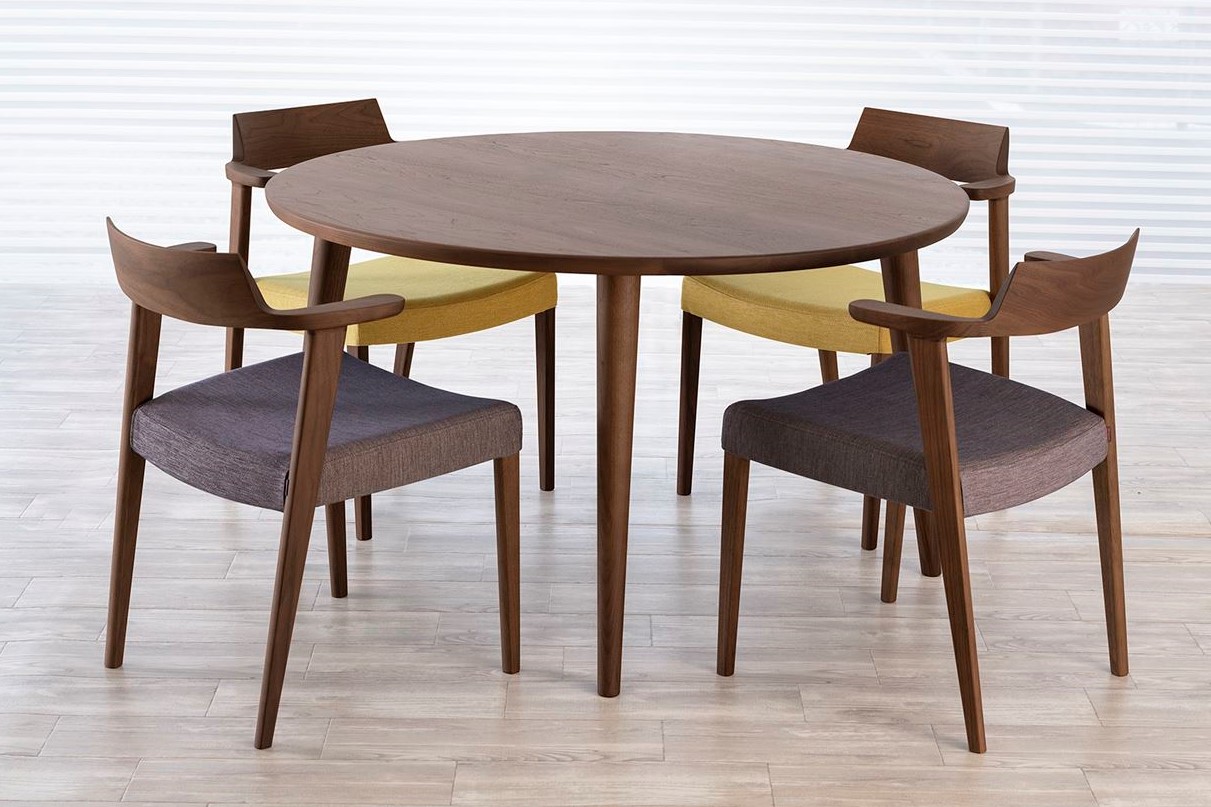 ブランコ ラウンドテーブル