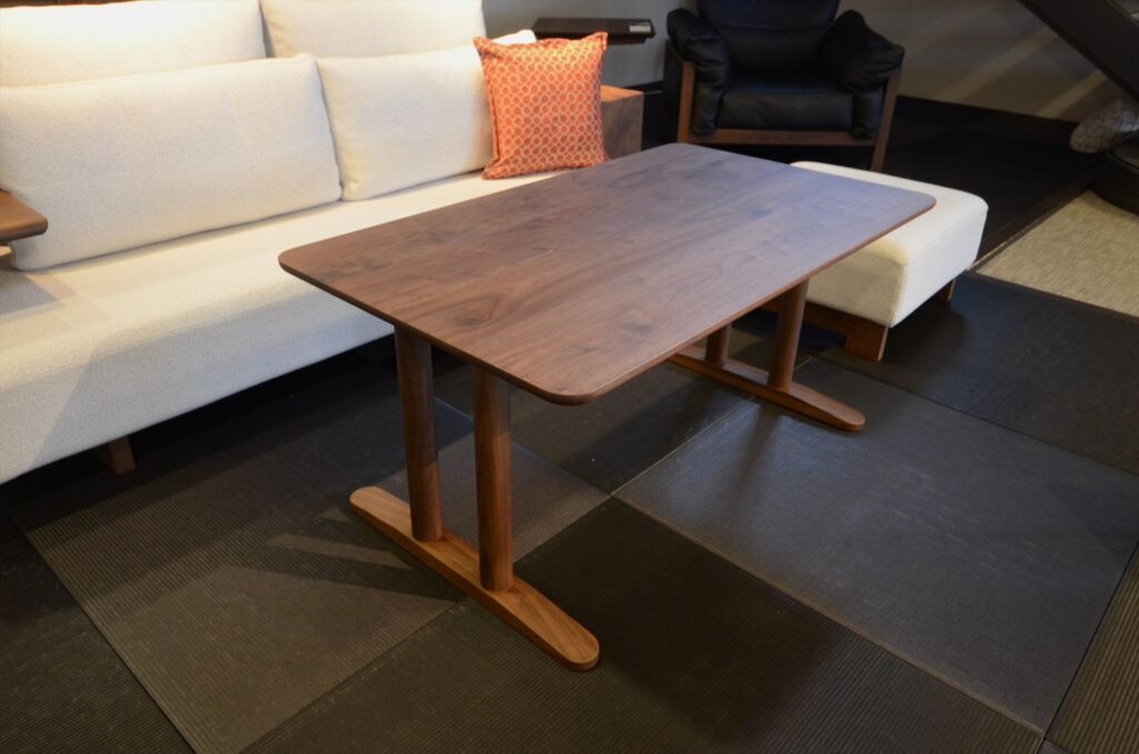 Vila DINING TABLE
